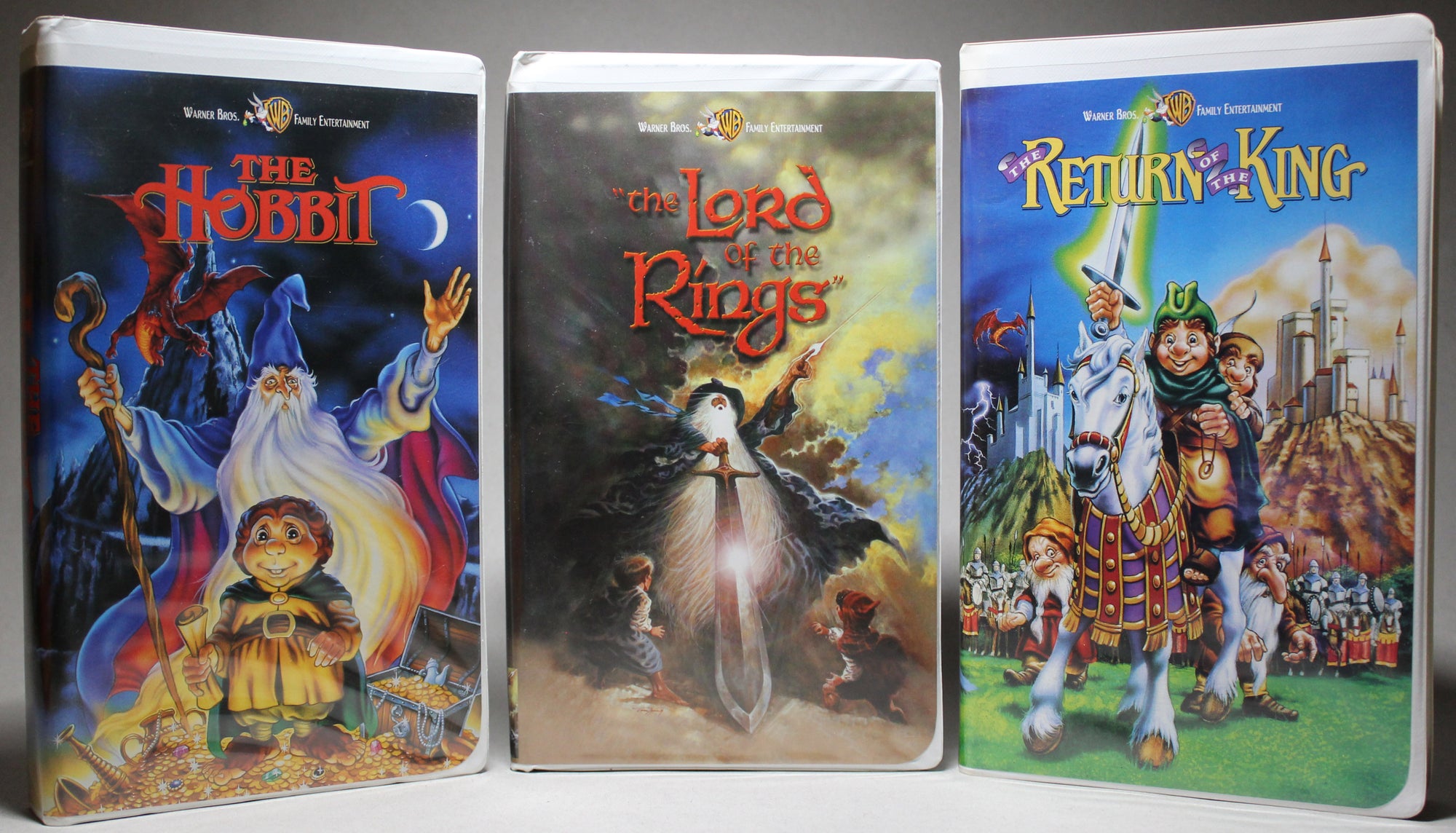 THE LORD OF THE RINGS (Animated) - VHS (3 cassettes): Warner Home Video, Inc., 2001